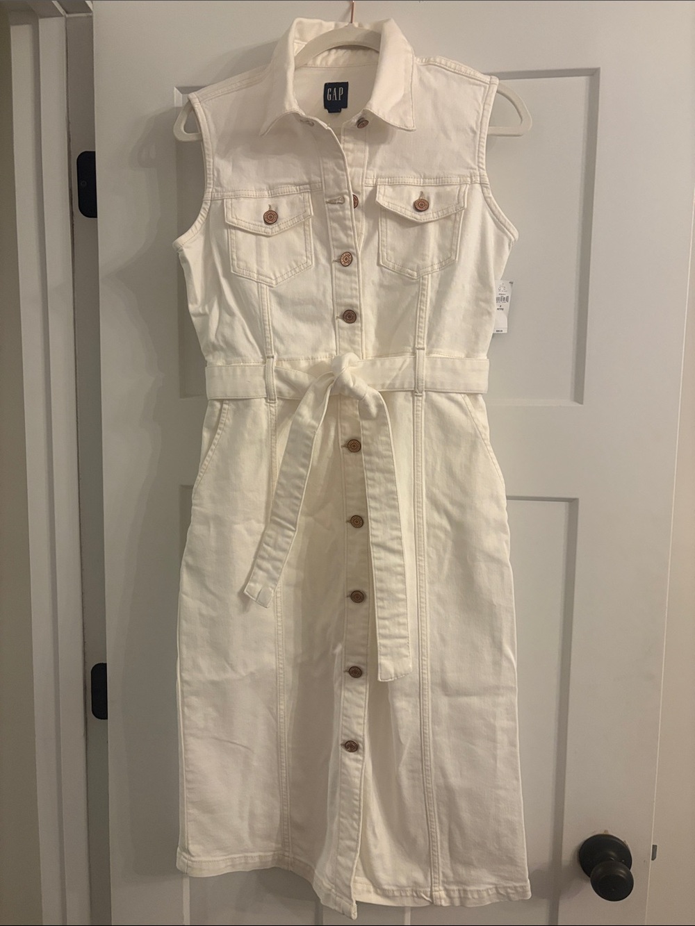GAP white Sleeveless Button-Down Denim Dress with Tie Waist - NWT - size 6P